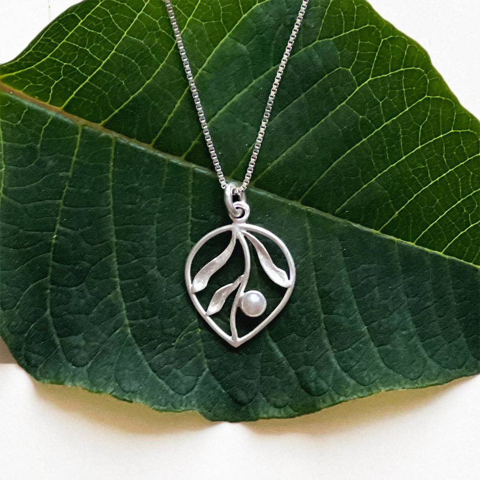 Whispering Leaf Necklace - Sterling Silver, Indonesia