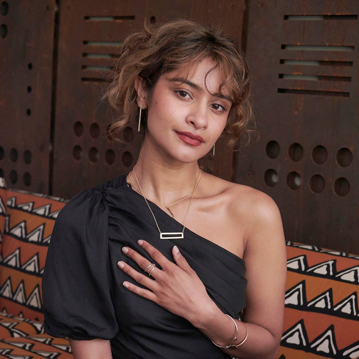 Dangling Bar Posts - Silver