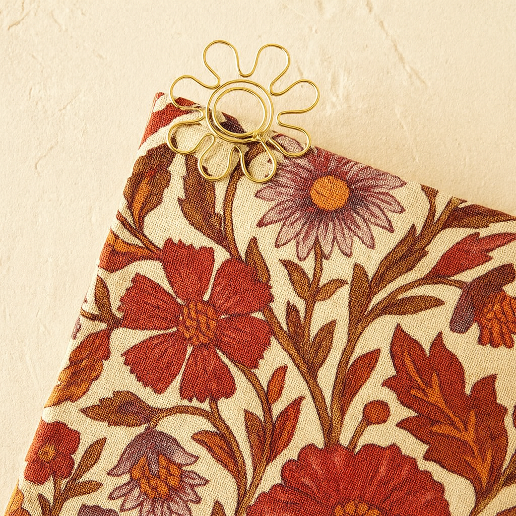 Kitaab Daisy Flower Wire Bookmark - Gold