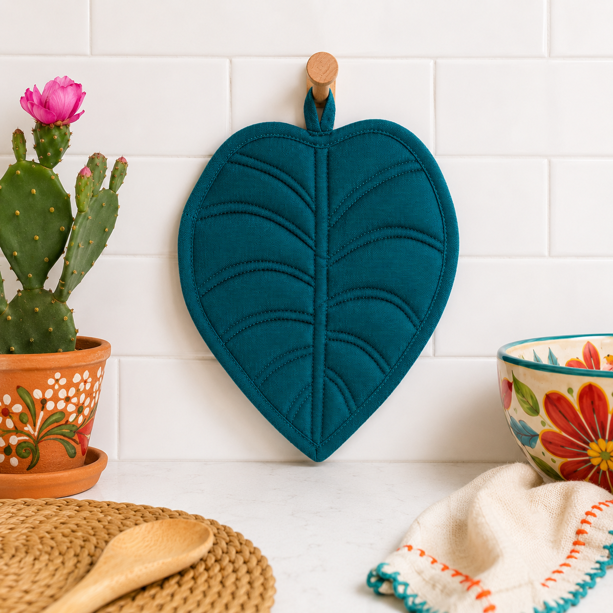 Jade Garden Leaf Potholder - Frida-Inspired Kitchen Decor