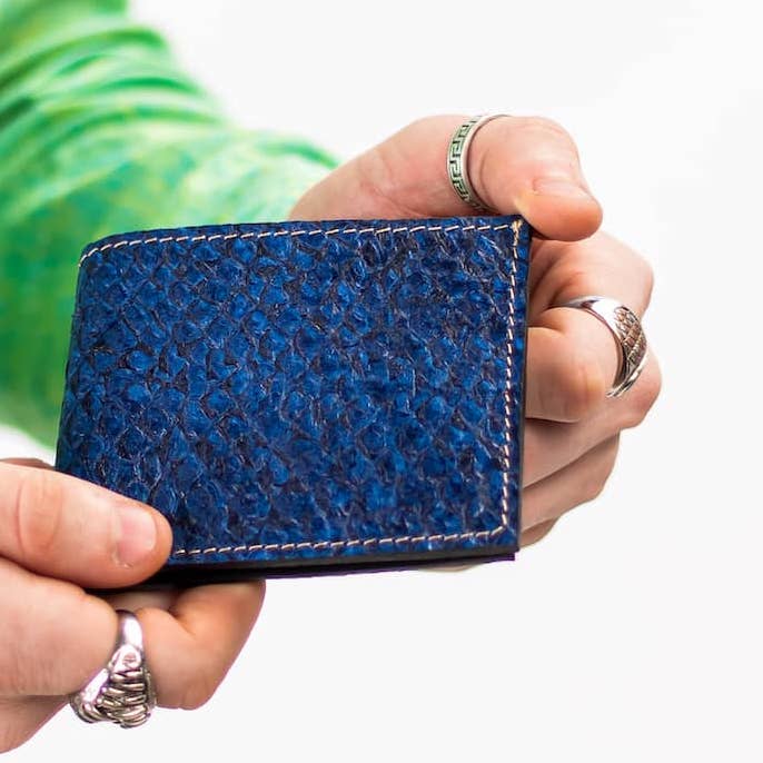 Men's Bifold Fish Wallets, Handmade Fish Skin Leather Wallet