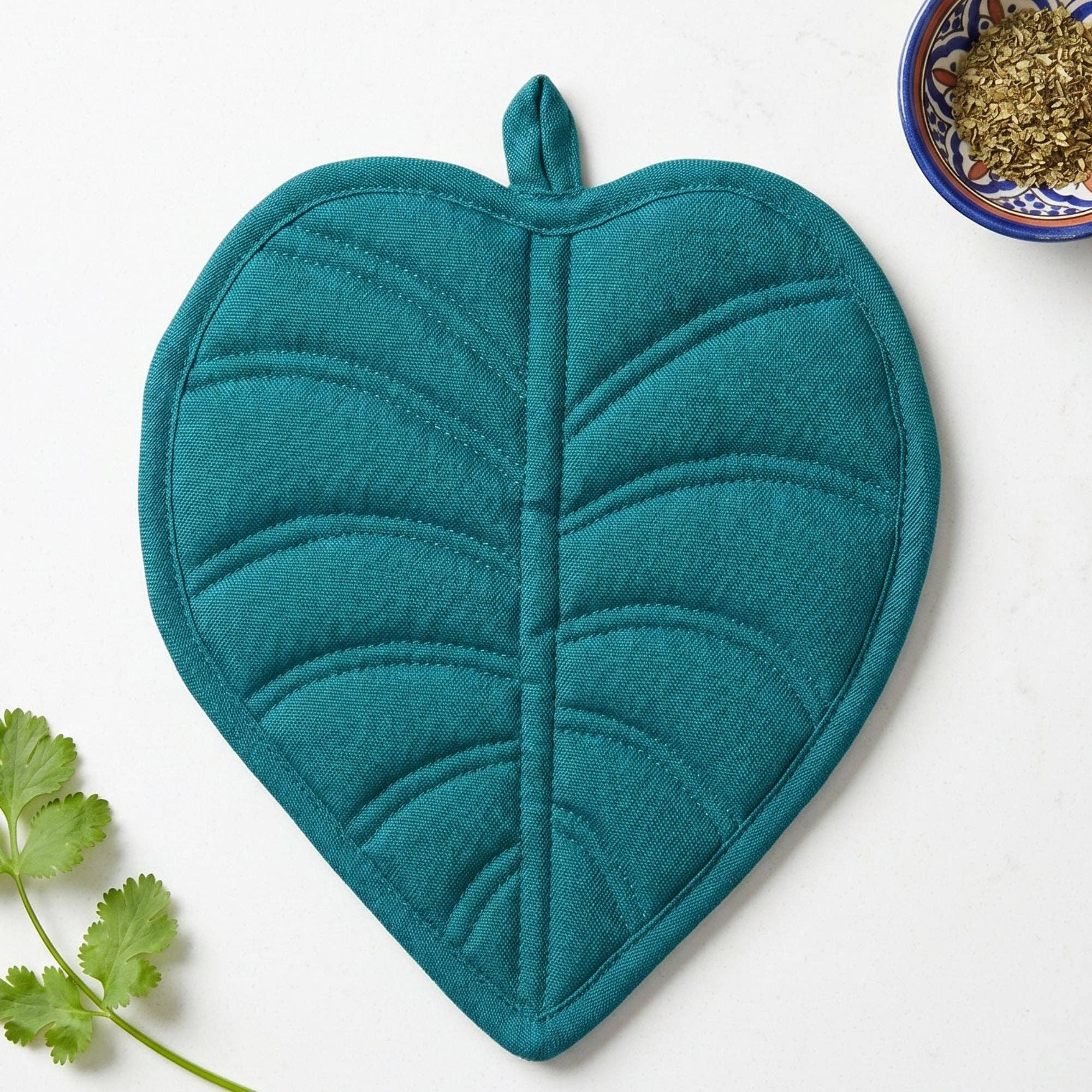 Jade Garden Leaf Potholder - Frida-Inspired Kitchen Decor