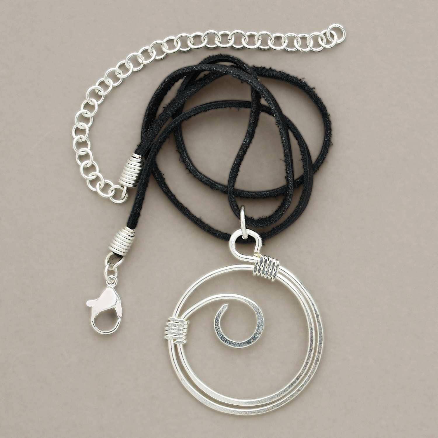 * Silver Wave Pendant